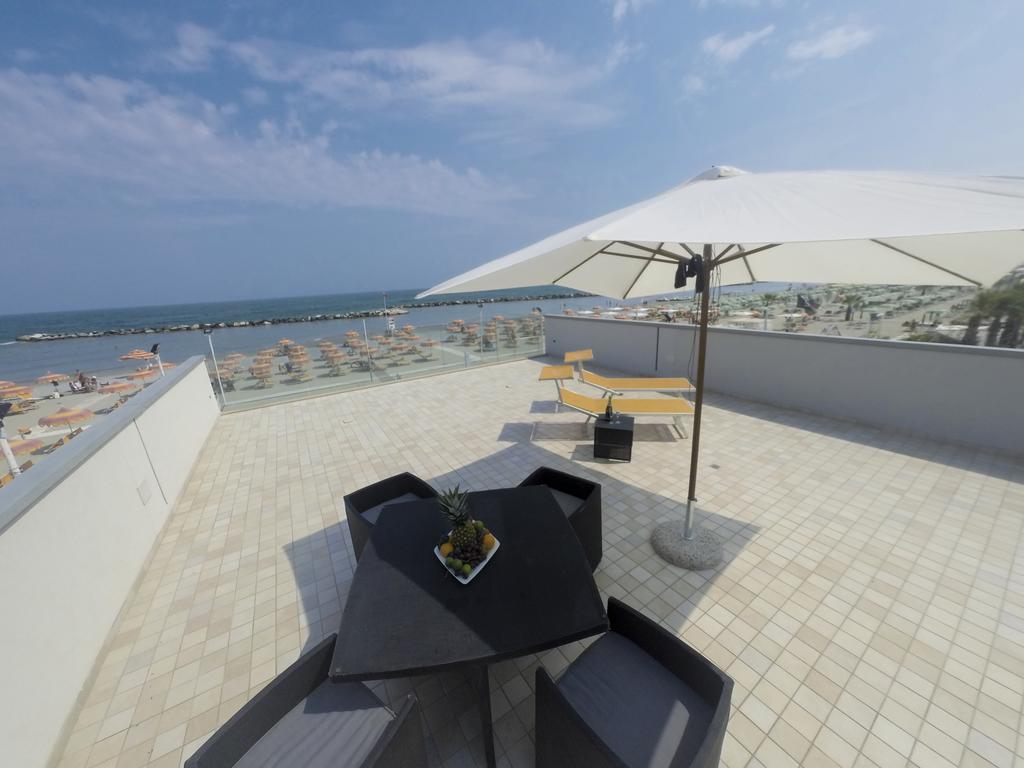 Hotel & Residence Cavalluccio Marino ริมินี ภายนอก รูปภาพ